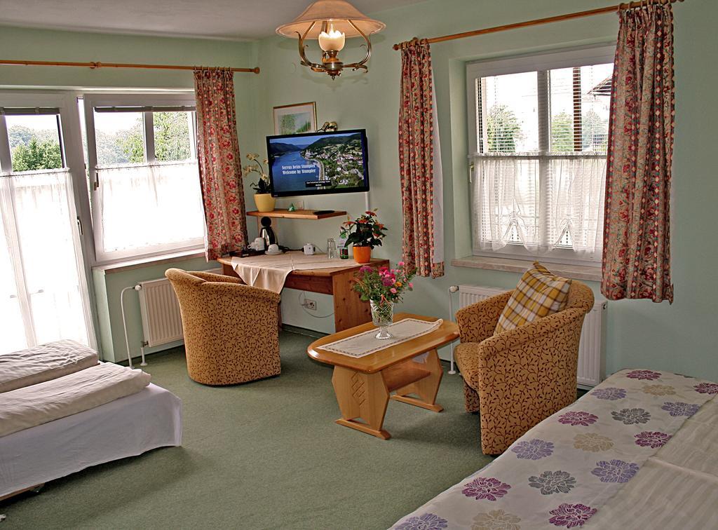 Gasthof-Camping Stumpfer Schonbuhel an der Donau Room photo