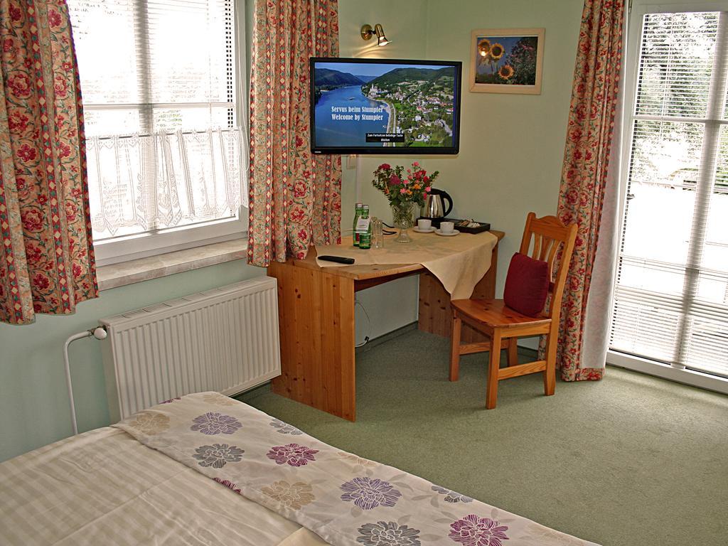Gasthof-Camping Stumpfer Schonbuhel an der Donau Room photo